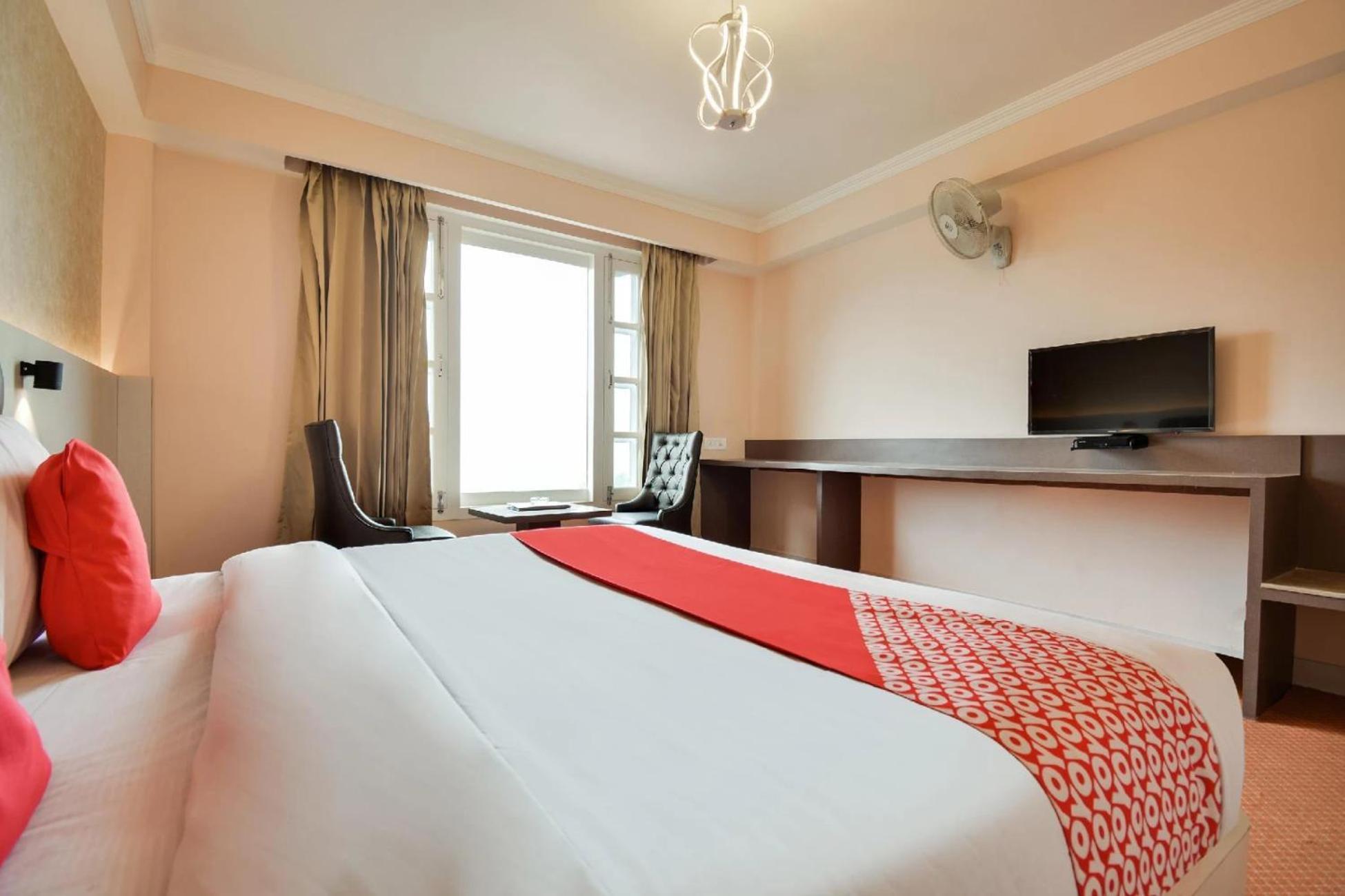 Aangan Regency Hotell Shimla Exteriör bild