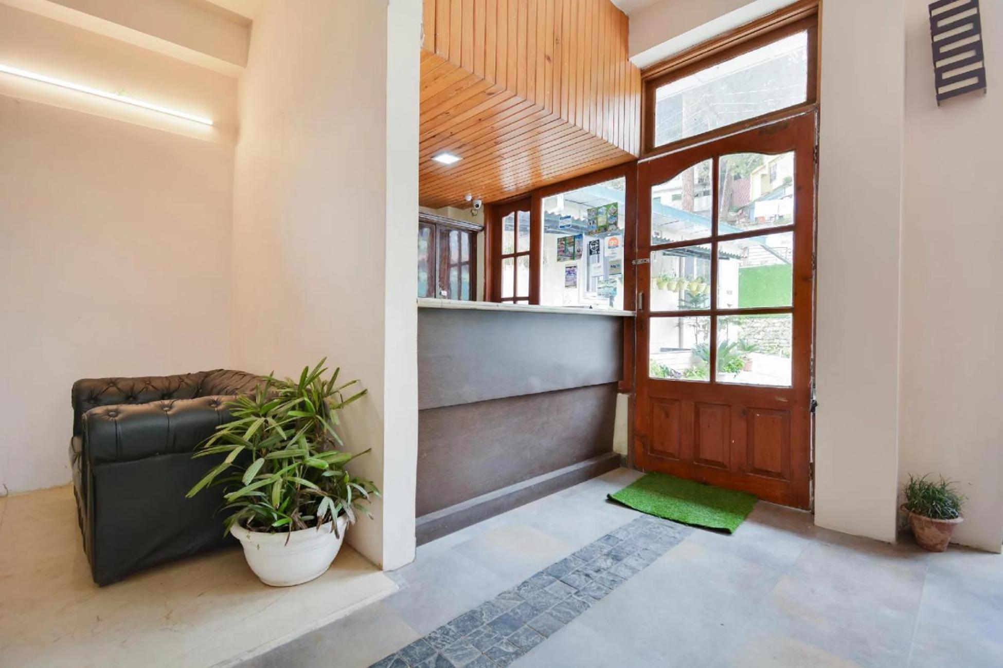 Aangan Regency Hotell Shimla Exteriör bild