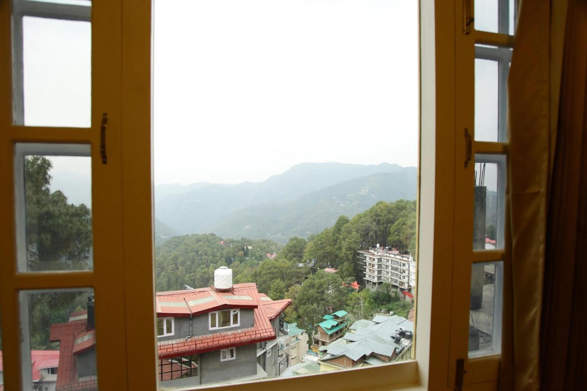 Aangan Regency Hotell Shimla Exteriör bild
