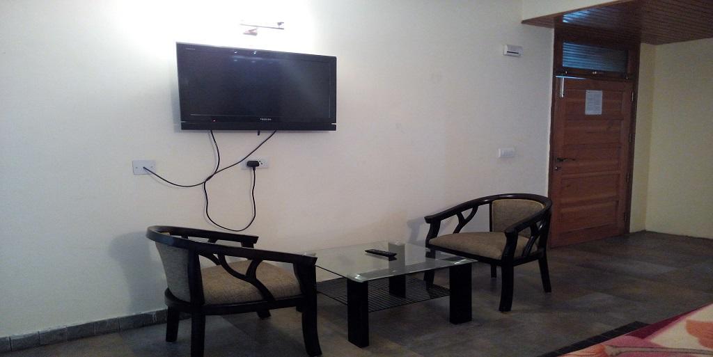 Aangan Regency Hotell Shimla Exteriör bild